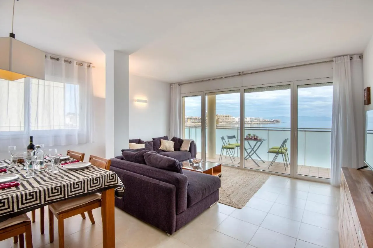 Apartment Ferienwohnung Lola L' Escala
